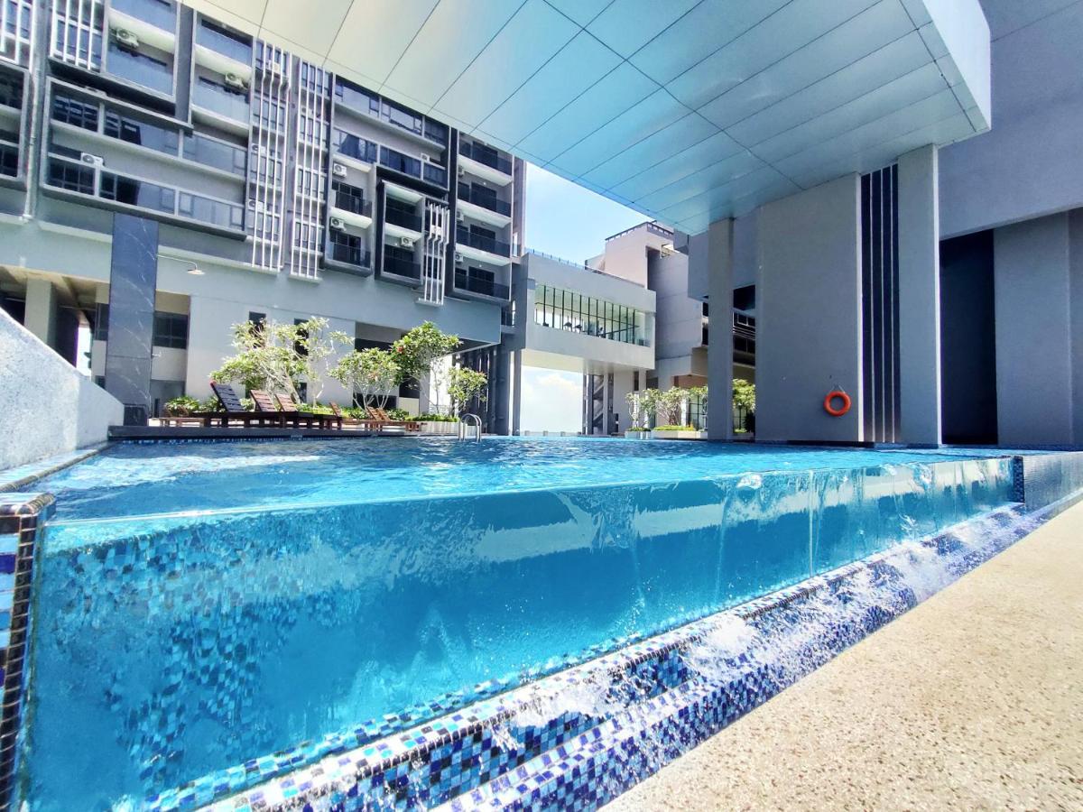 Imperio Bathtub At Town-near Jonker Street