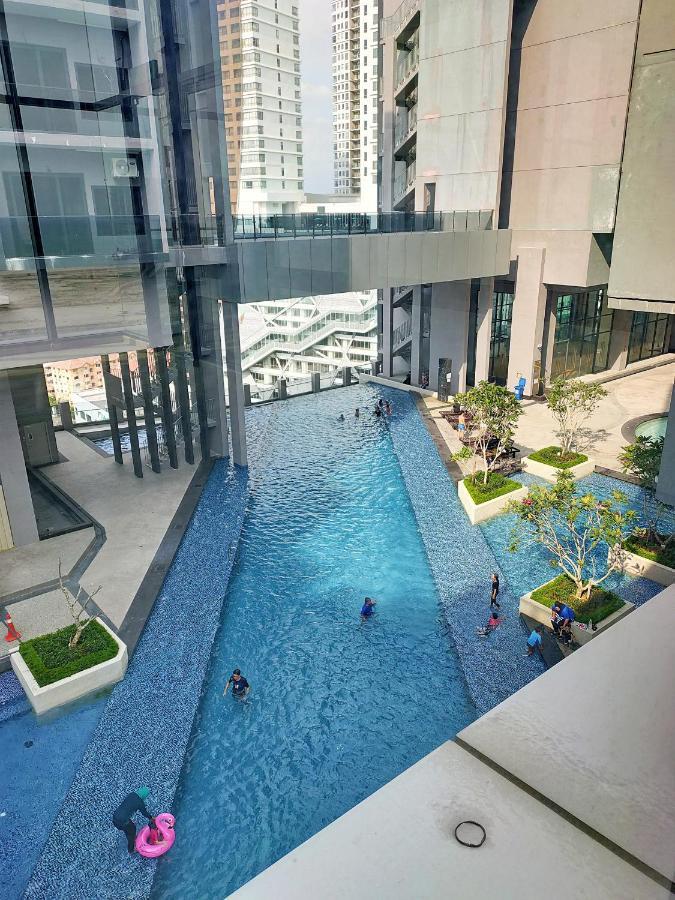 Imperio Bathtub At Town-near Jonker Street *
