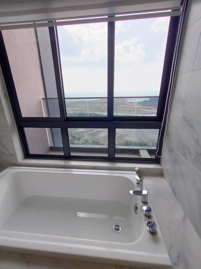 Apartment Imperio Bathtub At Town-near Jonker Street