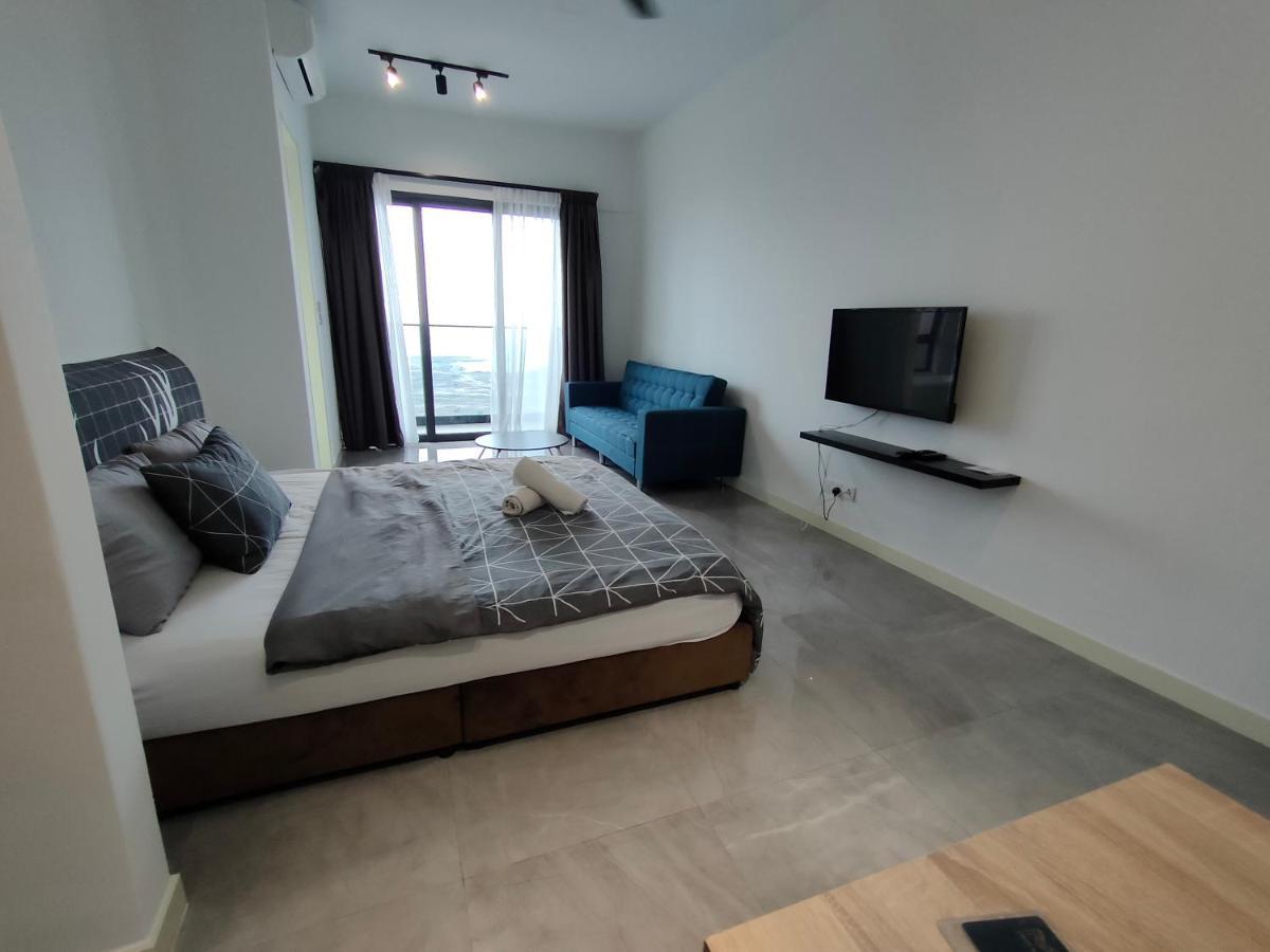 Imperio Bathtub At Town-near Jonker Street Apartment